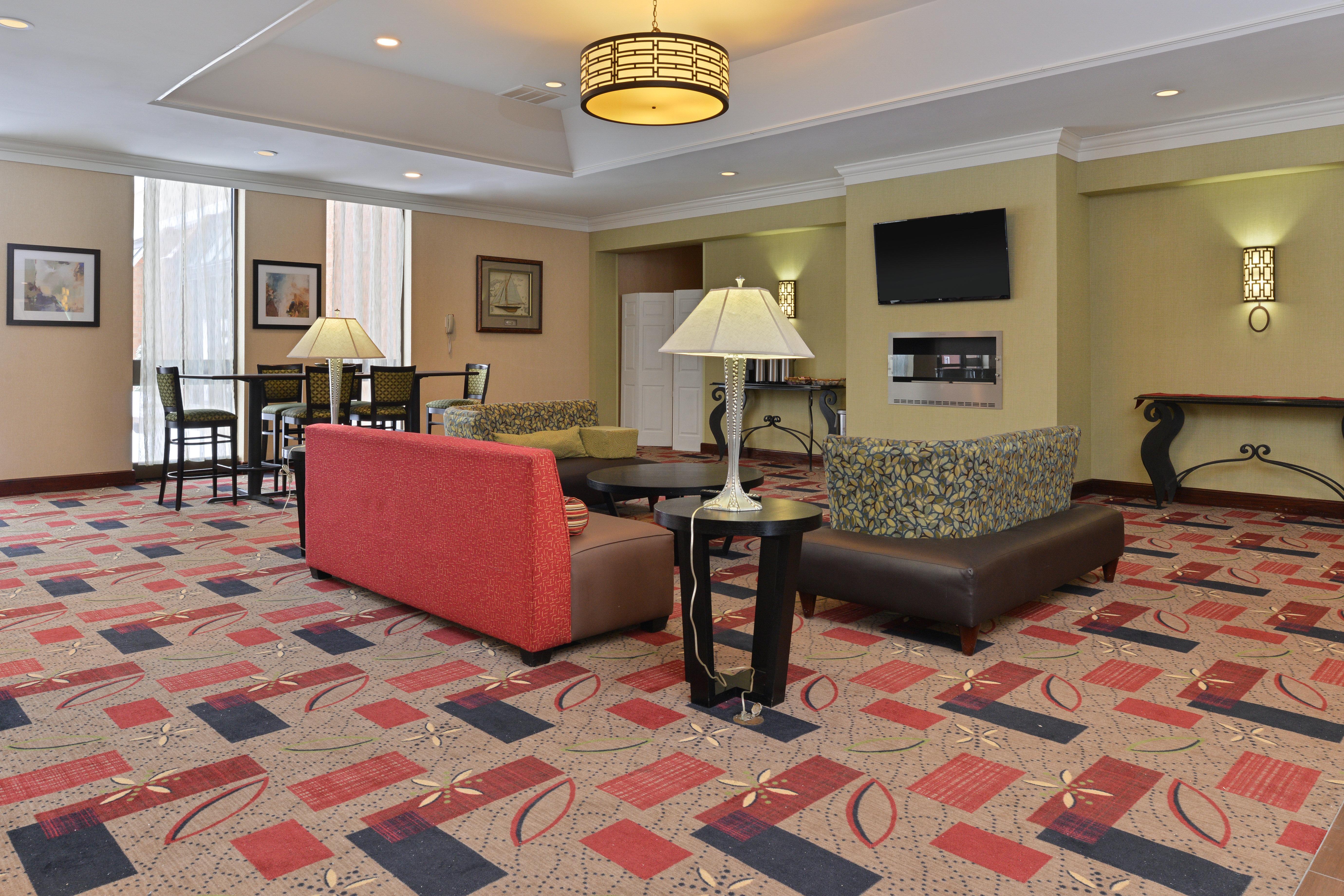 Hotel By Ihg New London