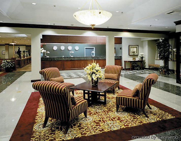 By Ihg